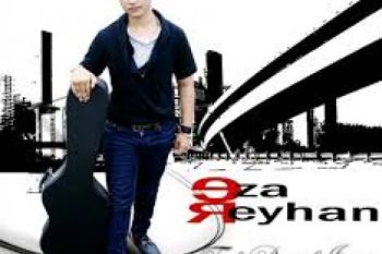 Eza Reyhan Kenalkan Album Baru dengan Bagikan Takjil