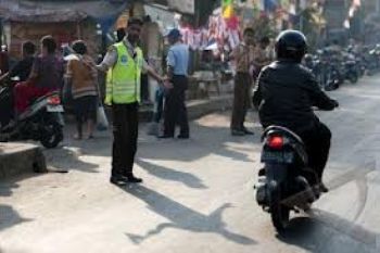 Pasar Tumpah Tetap Jadi Penghambat Laju Kendaraan