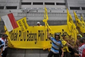 Pengoperasian PLTU Jateng Mundur
