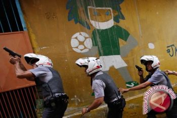 Polisi bentrok dengan ekstremis di Sao Paulo