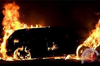 Bus Angkutan Lebaran Terbakar di Babatan Lampung