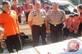 Polsek Patuk terima titipan barang elektronik 