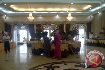 "open House" wali kota masih dipadati warga 