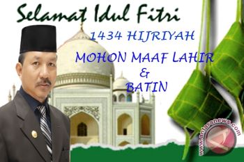 Idul Fitri - Ribuan Warga Kunjungi "Open House"  Wali Kota