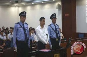  Bo Xilai, Mantan Petinggi PKC Hadapi Persidangan