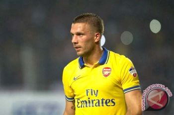  Arsenal Siap Pinjamkan Podolski Ke Schalke