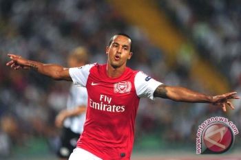  Walcott Berharap Moril Arsenal Naik Lagi