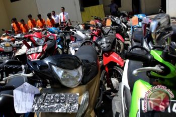 Polisi Pekanbaru bongkar tempat penyimpanan hasil curanmor