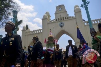 Mencari solusi konflik Keraton Surakarta