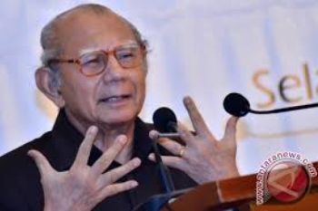 Emil Salim : &amp;quot;Flora Malesiana Mata Rantai Kehidupan&amp;quot;