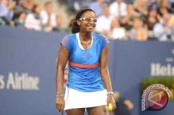  Juara 2011 Stosur Angkat Koper Lebih Awal