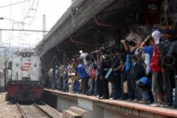 Puncak Arus Mudik Lebaran Alami Pergeseran