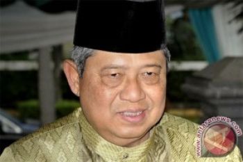 Presiden SBY Pantau Arus Mudik di Stasiun Senen