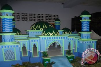 Idul fitri - empat miniatur masjid mataram jadi peserta FKAT