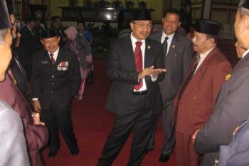 Gubernur Dan DPDR Dengar  Bersama Pidato Kenegaraan