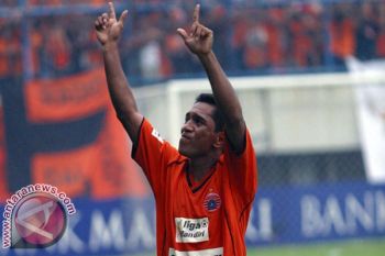 Sepakbola - Mantan Kapten Tim Persipura Ritham Madubun Meninggal