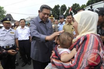President Yudhoyono To Hold Open House At Palace