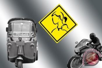 Mencoba Kabur, Pelaku Penjambretan Malah Tabrak Truk 