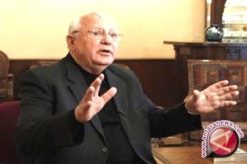  Gorbachev Bela Sekaligus Peringatkan Obama