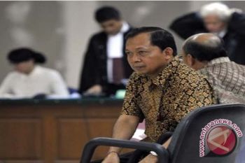 KPK Periksa Wayan Koster Terkait Kasus PON Riau