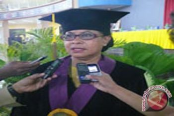 Calon Bupati Biak : Profesor Perempuan Pertama Papua