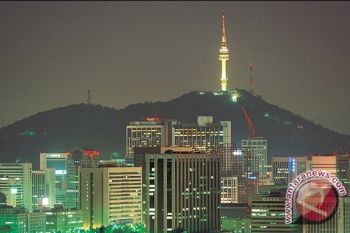 Mengunci cinta di menara N Seoul