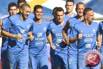 Benzema, Giroud Siap Duet Untuk Prancis