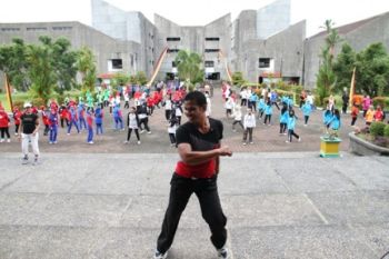 Unand Gelar Lomba Senam Peringati Dies Natalis