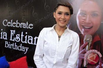 Maia Estianty batal penuhi panggilan polisi