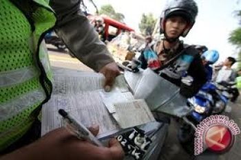 Dishub Minta Laporkan Sopir Ugal-ugalan di Jalan
