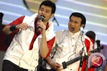Konser Rhoma Irama Di Mamuju Utara Ricuh