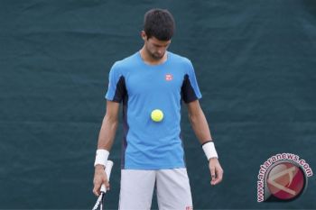 Petinis Novac Djokovic umumkan pertunangan