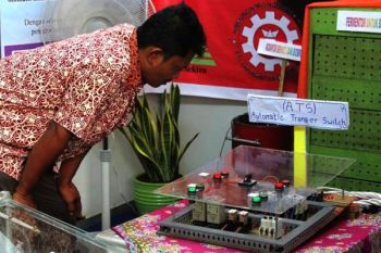 Mahasiswa FTI-UBH Inovasi Alat ATS Pengaman Genset
