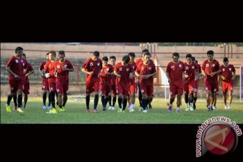 JELANG LAWAN PERSIRAJA