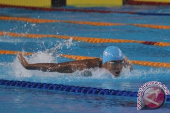 Medali Perak Renang Estafet Putra