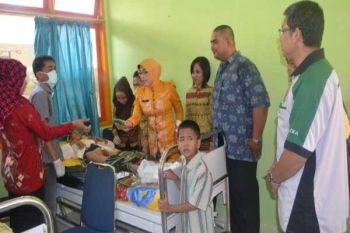 100 Anak "Potong Burung" Program DPKP Jamsostek