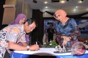 Penandatanganan MoU LKBN ANTARA-RRI