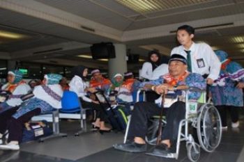 Embarkasi Batam berangkatkan kloter terakhir gelombang I