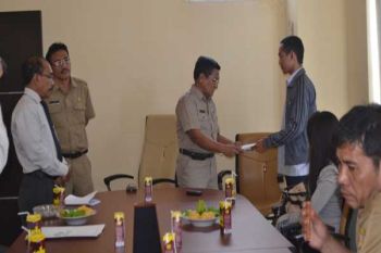 Jamsostek Serahkan Santunan Program LHK Dan DHK