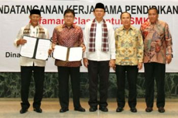 Alfamart Susun Materi Pendidikan Ritel untuk SMK