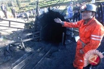 Korban tewas akibat ledakan tambang di China capai 90 orang