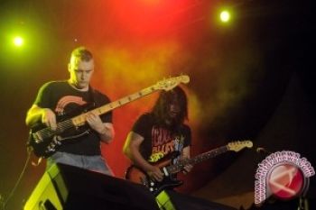 Gugun Blues Shelter Telorkan Album