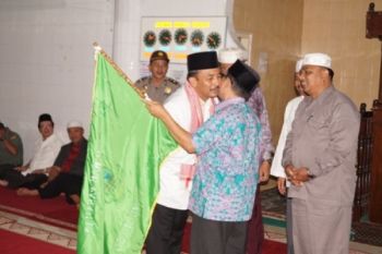 Bupati Lepas 128 Calhaj Menuju Embarkasi Padang