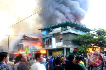 Bupati Barito Utara Kunjungi Korban Kebakaran 