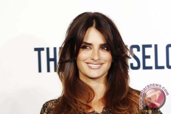 Penelope Cruz berambisi jadi sutradara