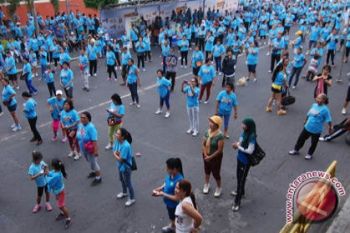 Panasonic kenalkan Baterei Evolta lewat jalan sehat 