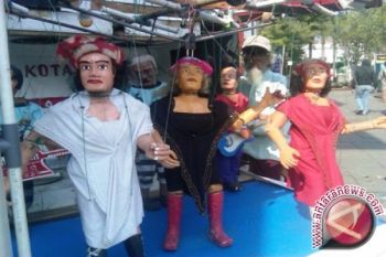 Pertunjukan Boneka Tali Pak Muchtar