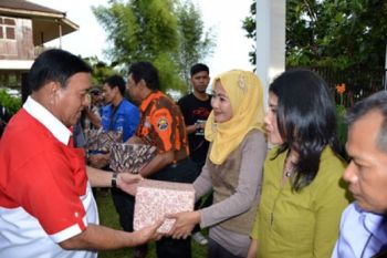 Gubernur &amp;amp; Wartawan