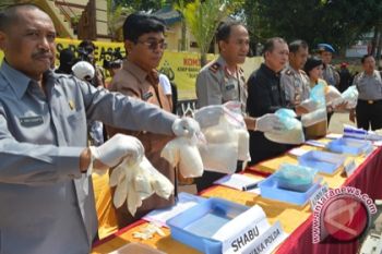 Polisi Sita 13,5 Kilogram Heroin dan Sabu-sabu 