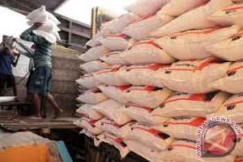 Beras Impor Masuk Dumai 15 Ribu Ton